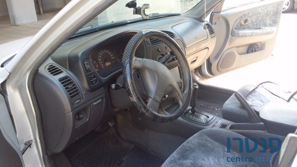 2001' Mitsubishi Lancer photo #2