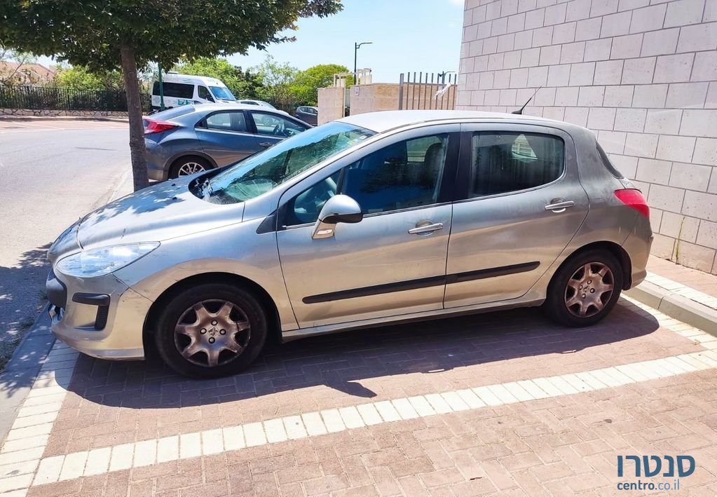 2011' Peugeot 308 פיג'ו photo #1