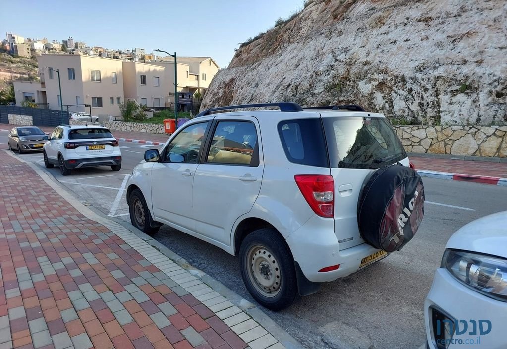 2008' Daihatsu Terios דייהטסו טריוס photo #2