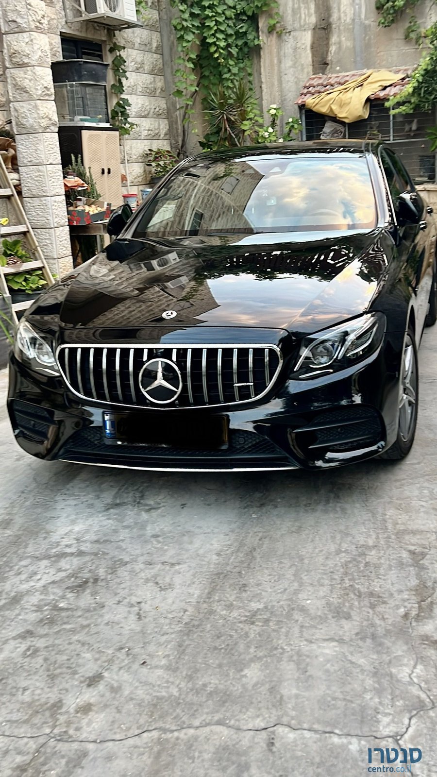 2020' Mercedes-Benz 300 מרצדס photo #1