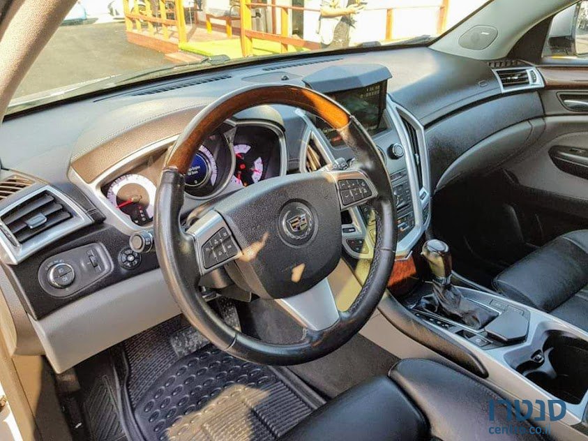 2012' Cadillac SRX photo #3