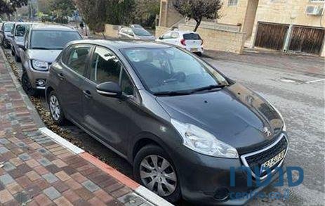 2015' Peugeot 208 פיג'ו photo #4