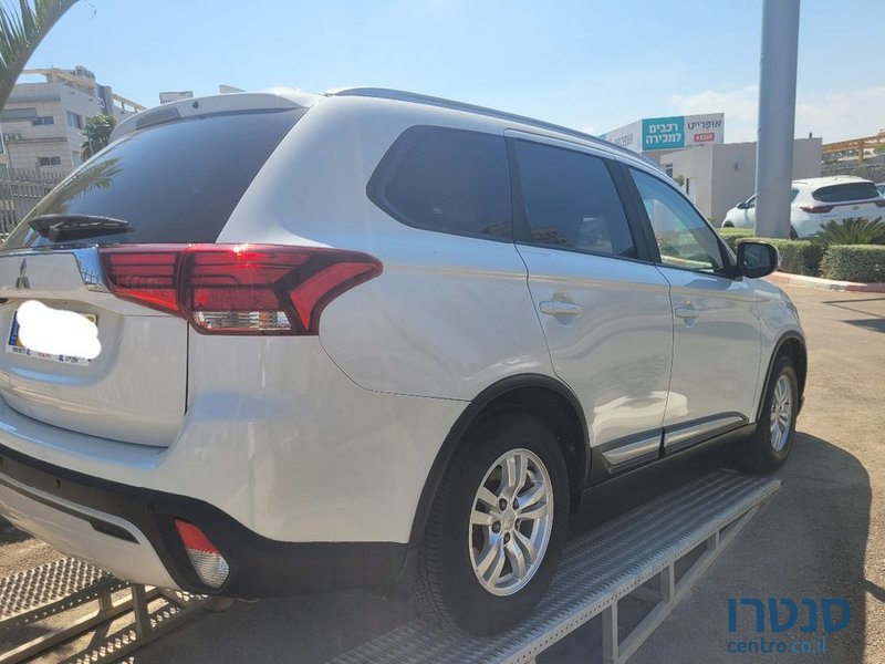 2019' Mitsubishi Outlander מיצובישי אאוטלנדר photo #4