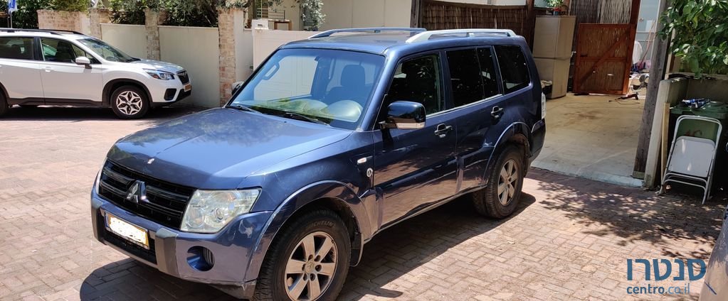 2008' Mitsubishi Pajero מיצובישי פג'רו photo #1