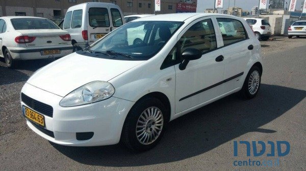 2008' Fiat Punto photo #1
