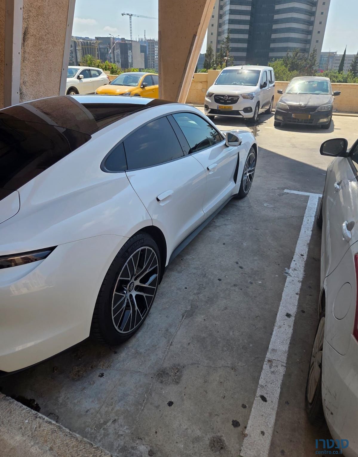 2023' Porsche Taycan פורשה טייקן photo #4