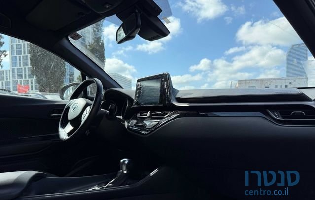 2023' Toyota C-HR טויוטה photo #3