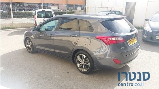 2016' Hyundai i30 photo #2