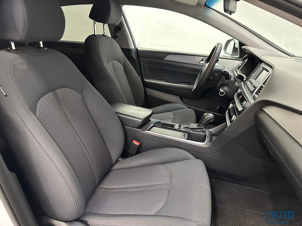 2019' Hyundai Sonata photo #3