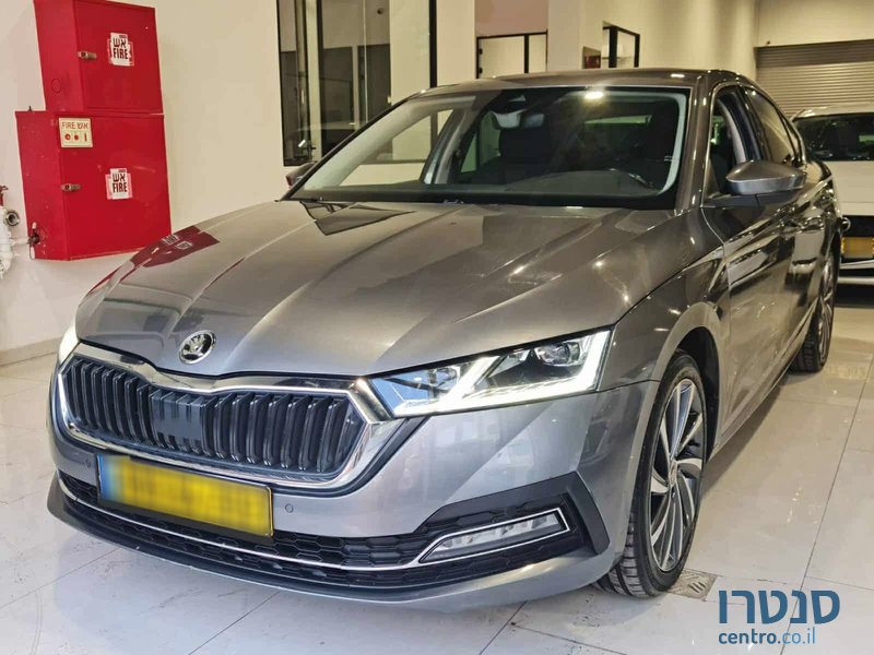 2022' Skoda Octavia photo #1