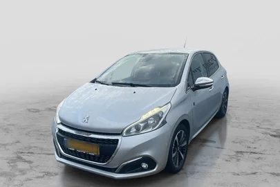 2019' Peugeot 208 פיג'ו