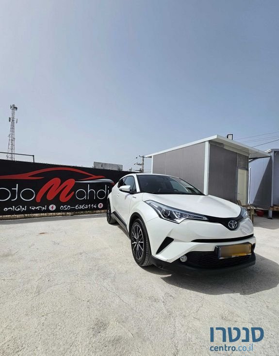 2018' Toyota C-HR טויוטה photo #1