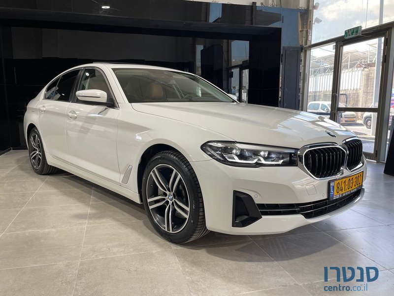 2022' BMW 5 Series ב.מ.וו סדרה 5 photo #2