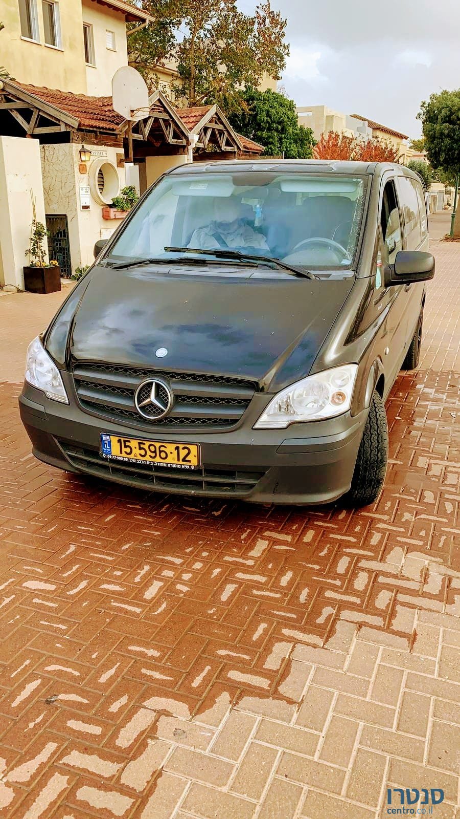 2012' Mercedes-Benz Vito photo #2
