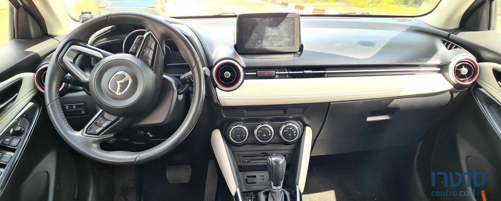 2020' Mazda 2 מאזדה photo #3