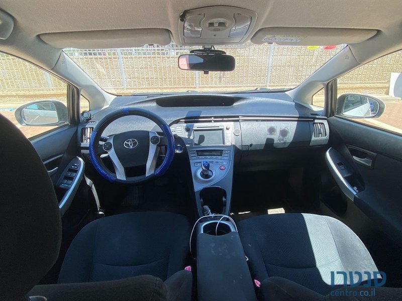 2013' Toyota Prius טויוטה פריוס photo #3