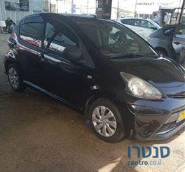 2012' Toyota Aygo טויוטה אייגו photo #3
