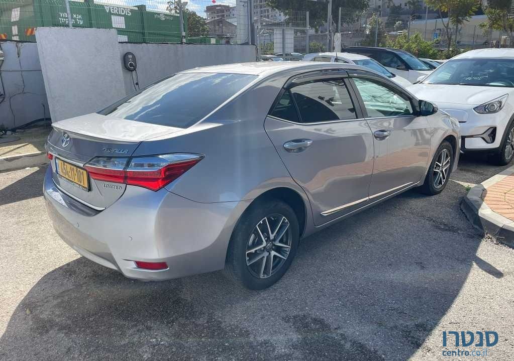 2018' Toyota Corolla טויוטה קורולה photo #2