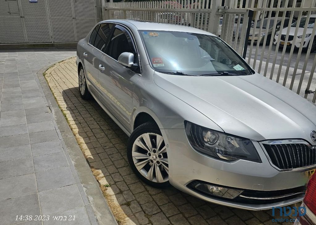 2013' Skoda Superb סקודה סופרב photo #1