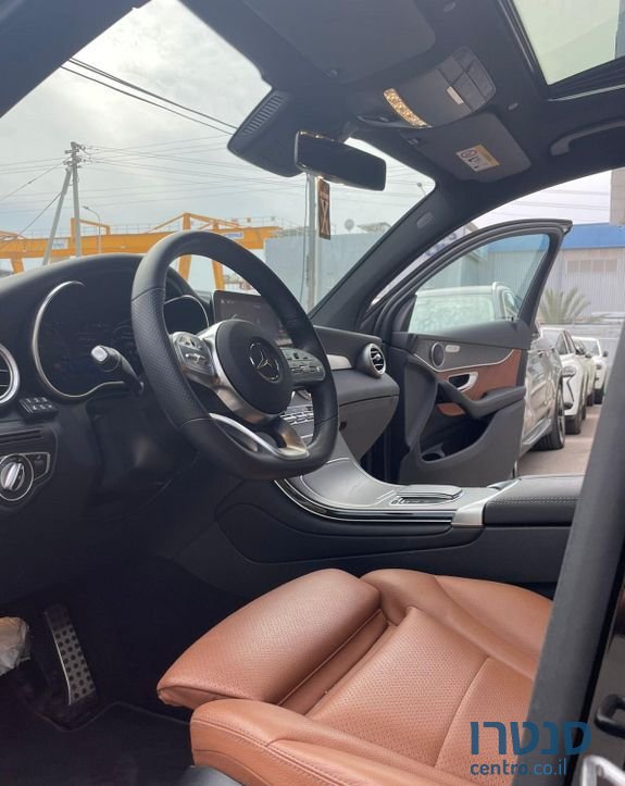 2022' Mercedes-Benz Glc-Class מרצדס photo #5