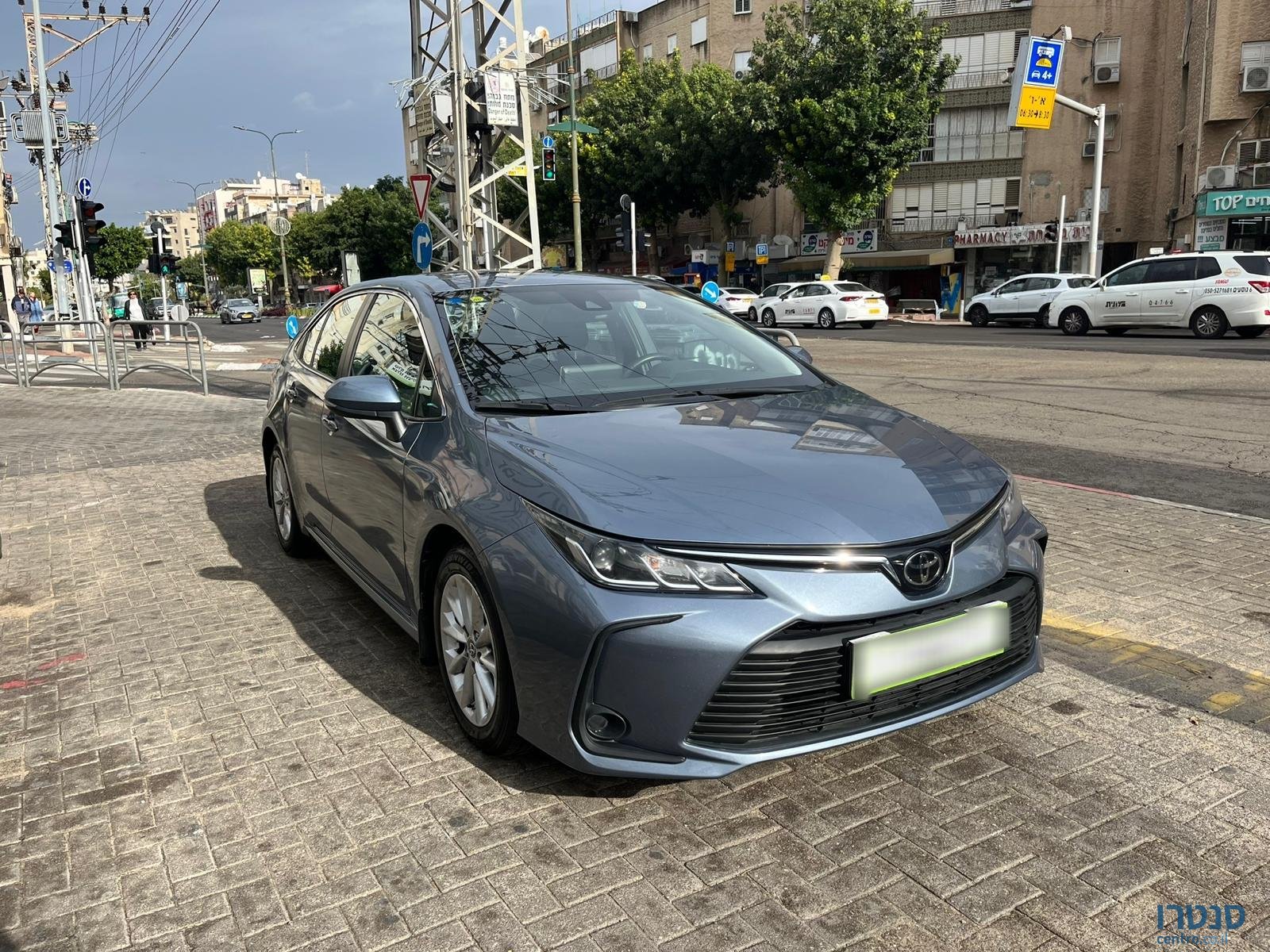 2022' Toyota Corolla photo #6