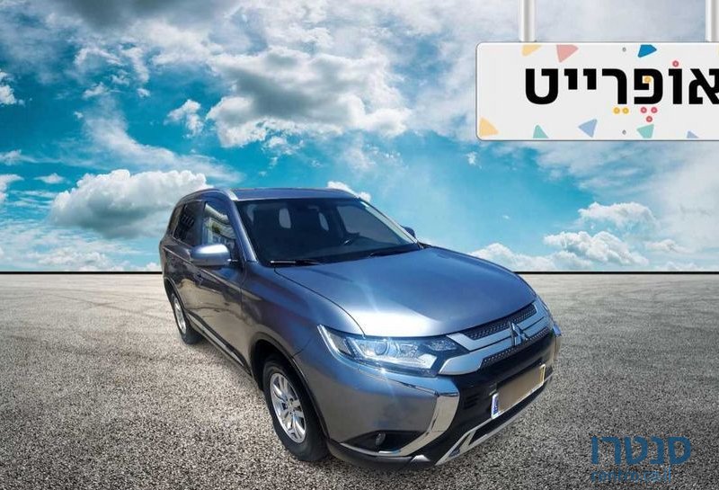 2020' Mitsubishi Outlander מיצובישי אאוטלנדר photo #2