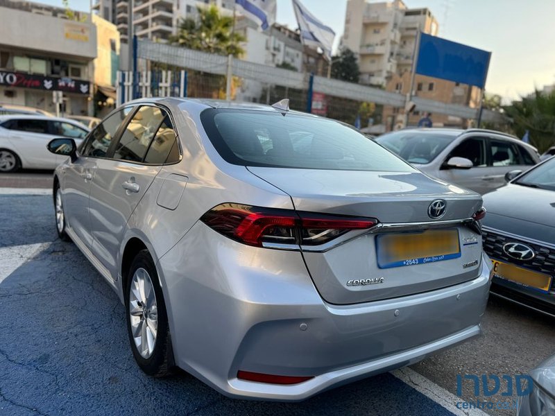 2019' Toyota Corolla טויוטה קורולה photo #3