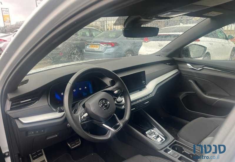 2021' Skoda Octavia סקודה אוקטביה photo #4