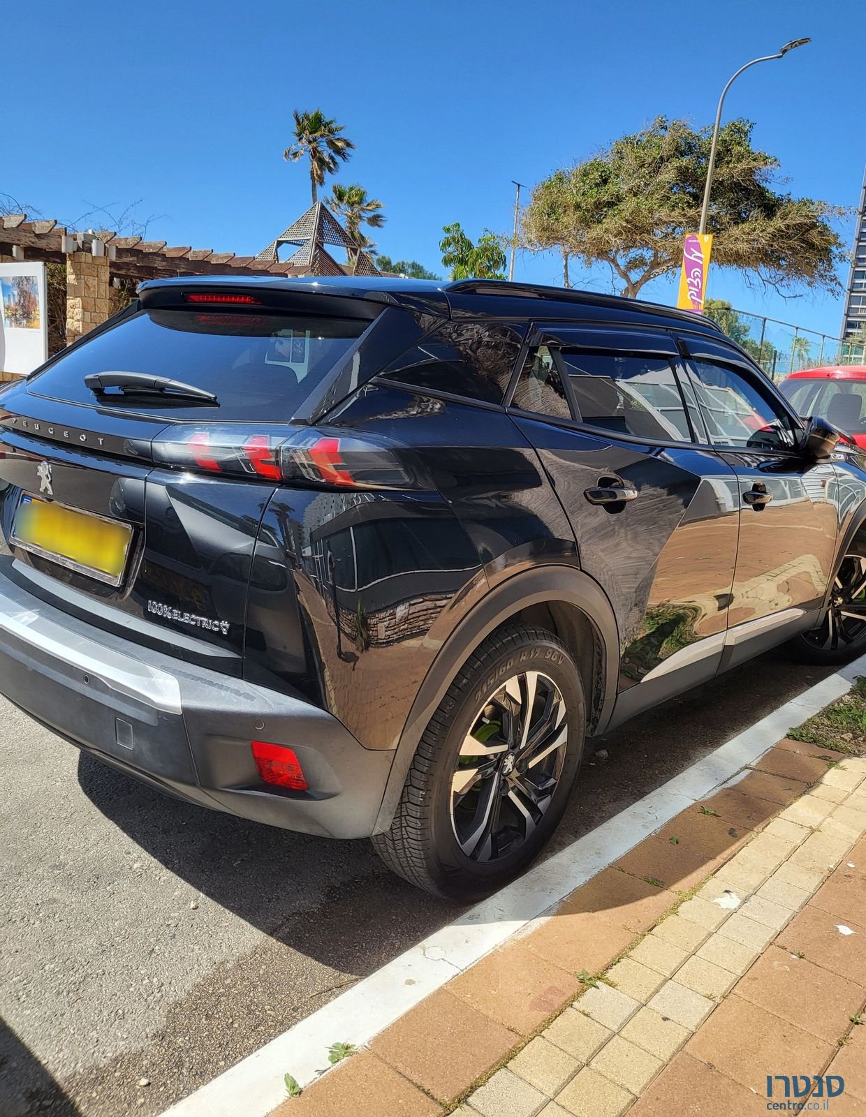 2022' Peugeot 2008 פיג'ו photo #6