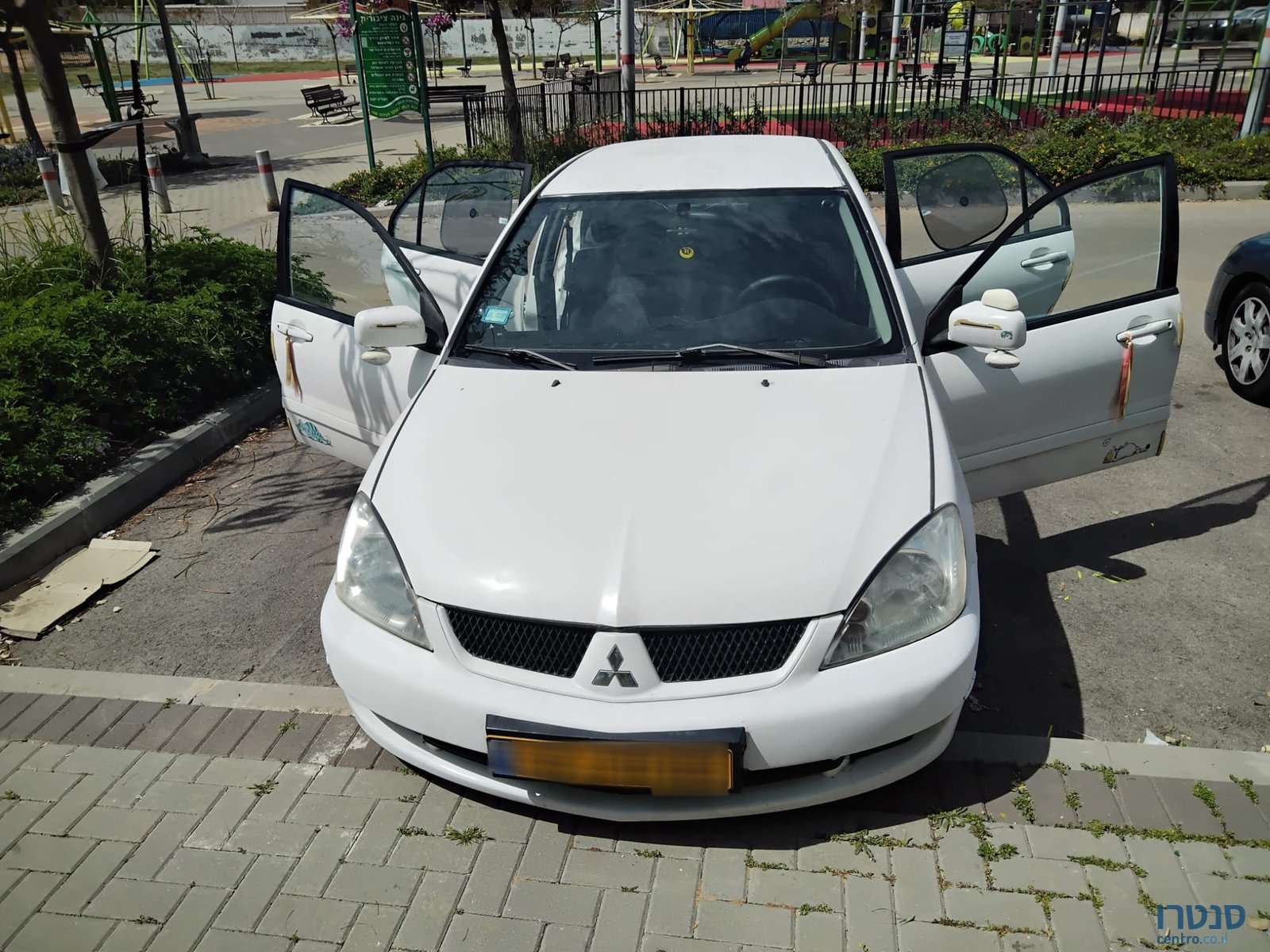 2008' Mitsubishi Lancer photo #7