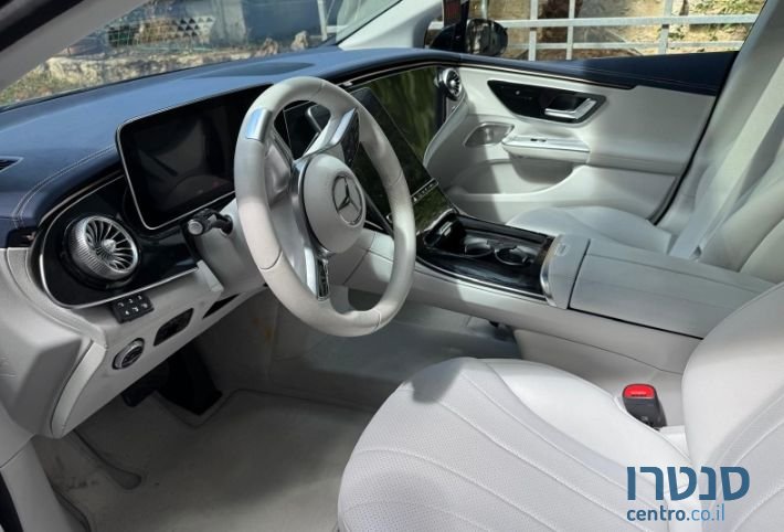 2024' Mercedes-Benz 300 מרצדס photo #3