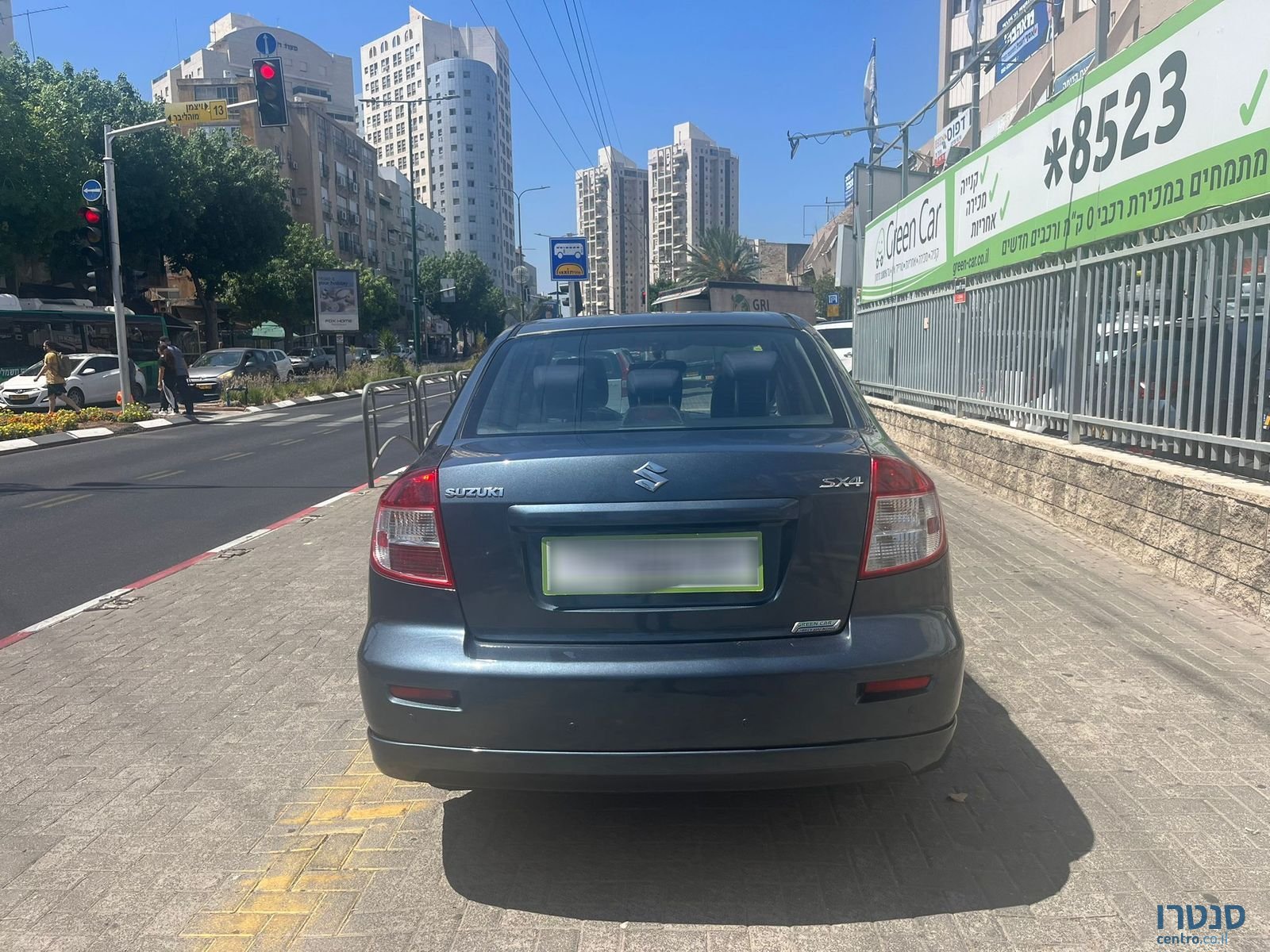 2011' Suzuki SX4 photo #6