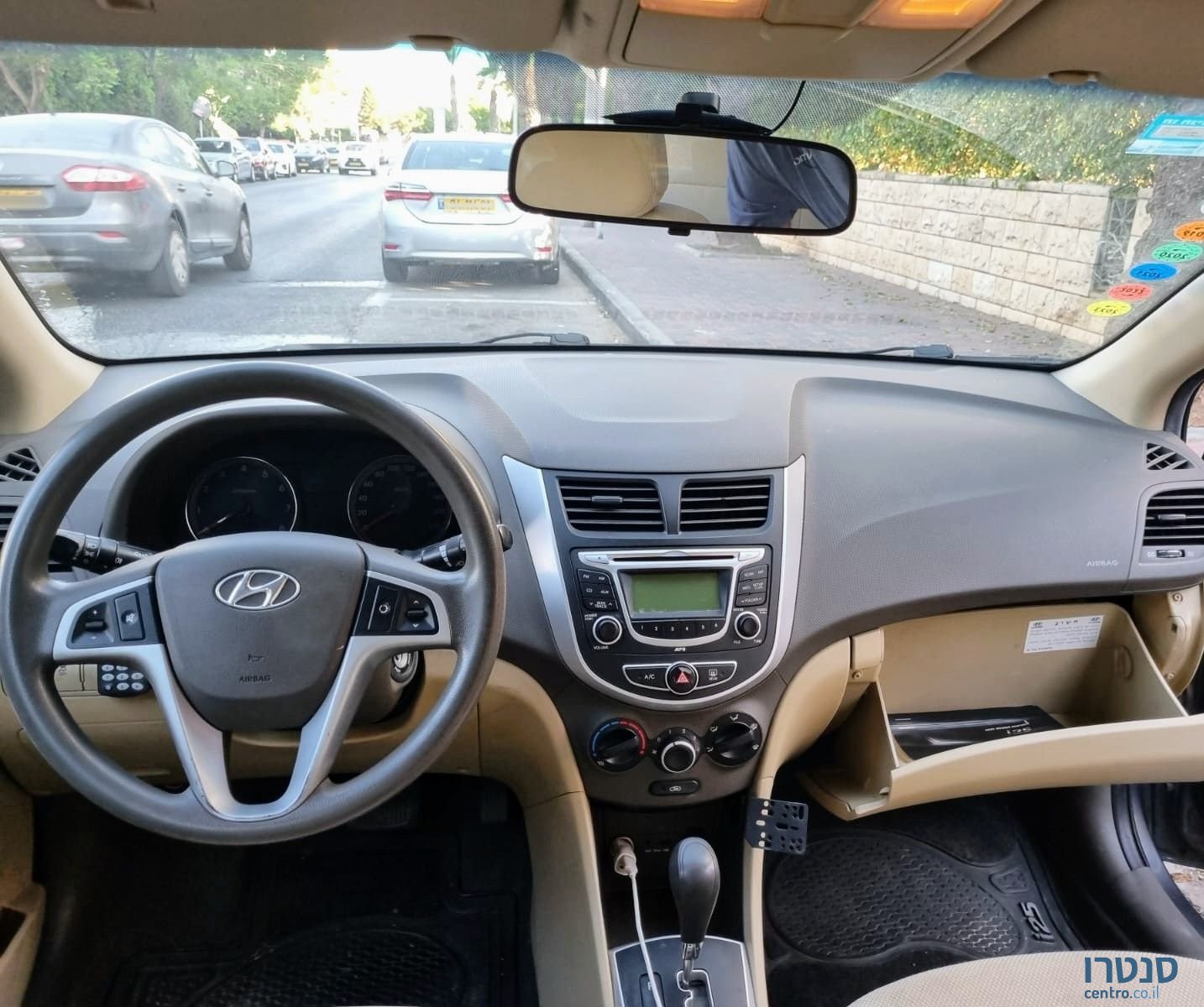2012' Hyundai i25 יונדאי photo #4