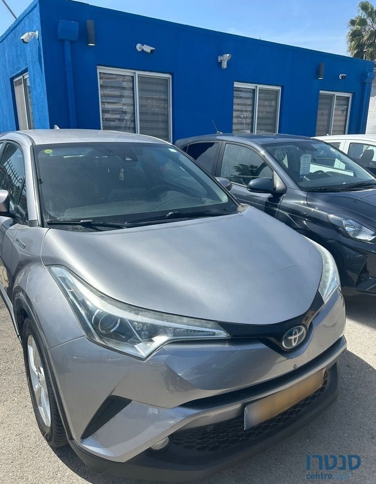 2019' Toyota C-HR טויוטה photo #2