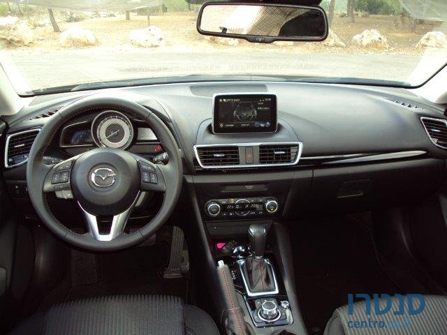 2014' Mazda 3 photo #2