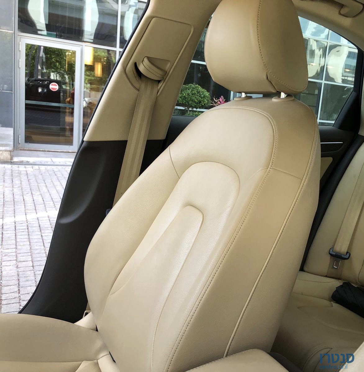 2014' Audi A4 photo #4