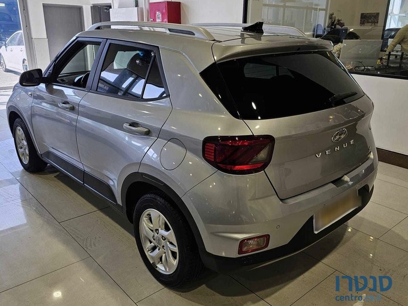 2022' Hyundai VENUE Intense photo #4
