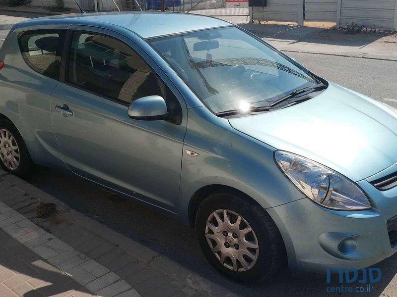 2011' Hyundai i20 יונדאי photo #1