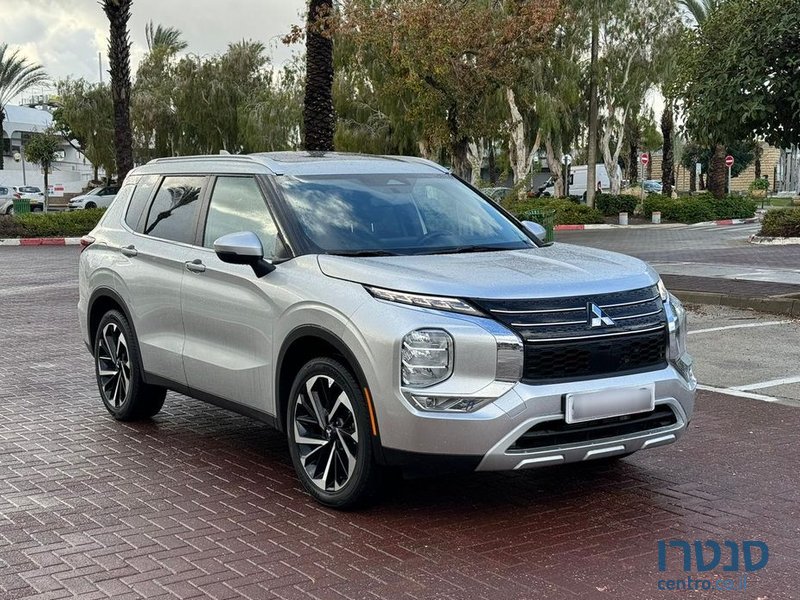 2023' Mitsubishi Outlander מיצובישי אאוטלנדר photo #5