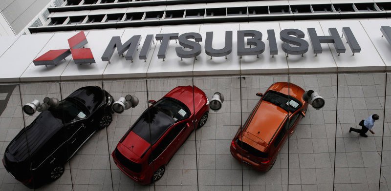 Mitsubishi hopes you'll trade driving data for a cheaper oil change