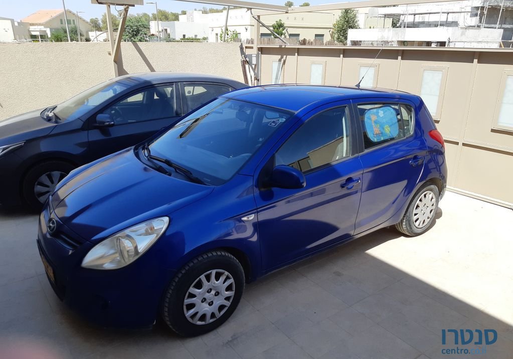 2011' Hyundai i20 יונדאי photo #2