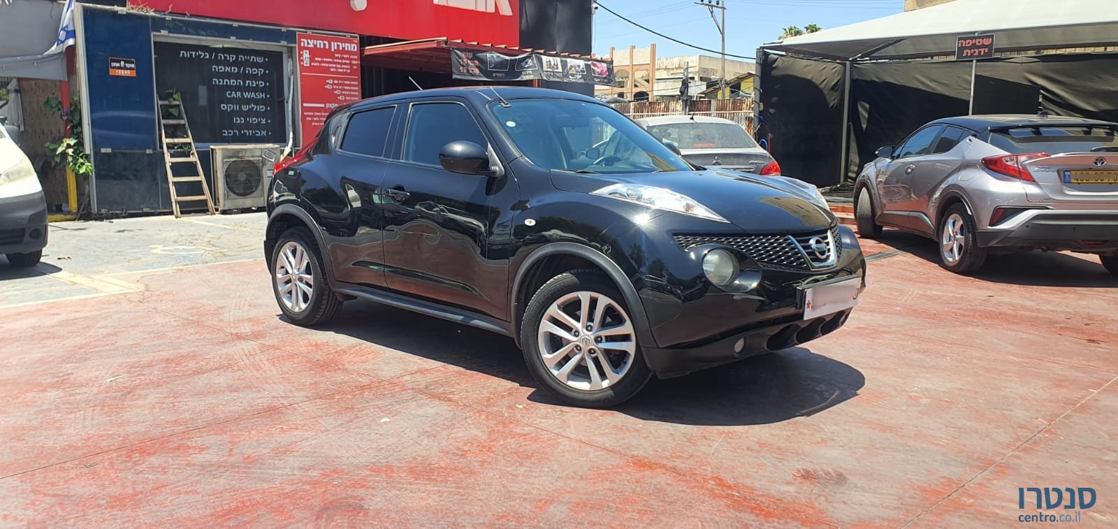 2012' Nissan Juke photo #2