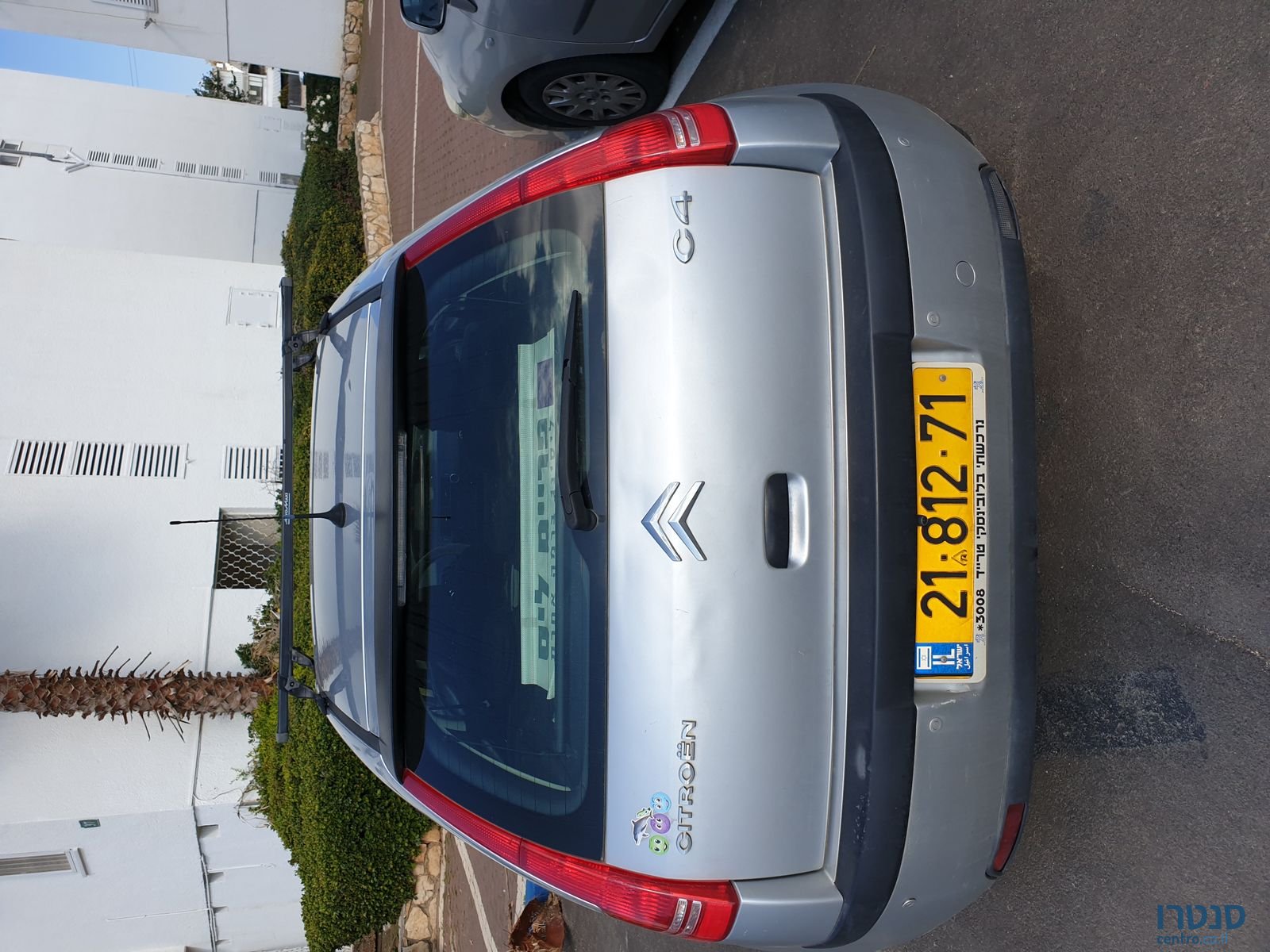 2010' Citroen C4 photo #3