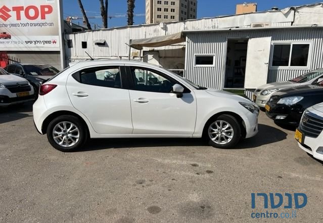 2018' Mazda 2 מאזדה photo #3