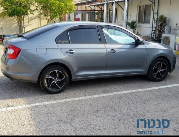 2013' Skoda Rapid 238000 photo #1