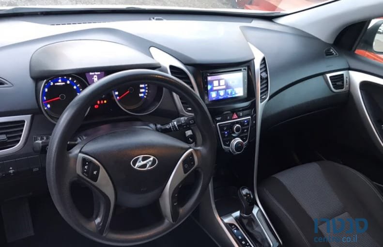 2014' Hyundai i30 photo #3