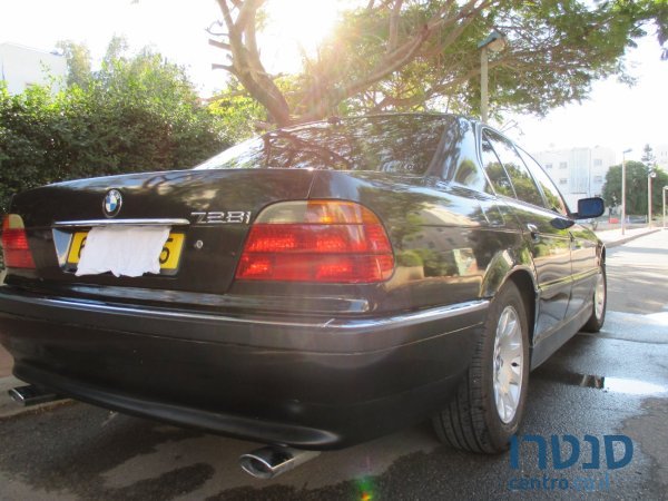 2000' BMW 728 i photo #3