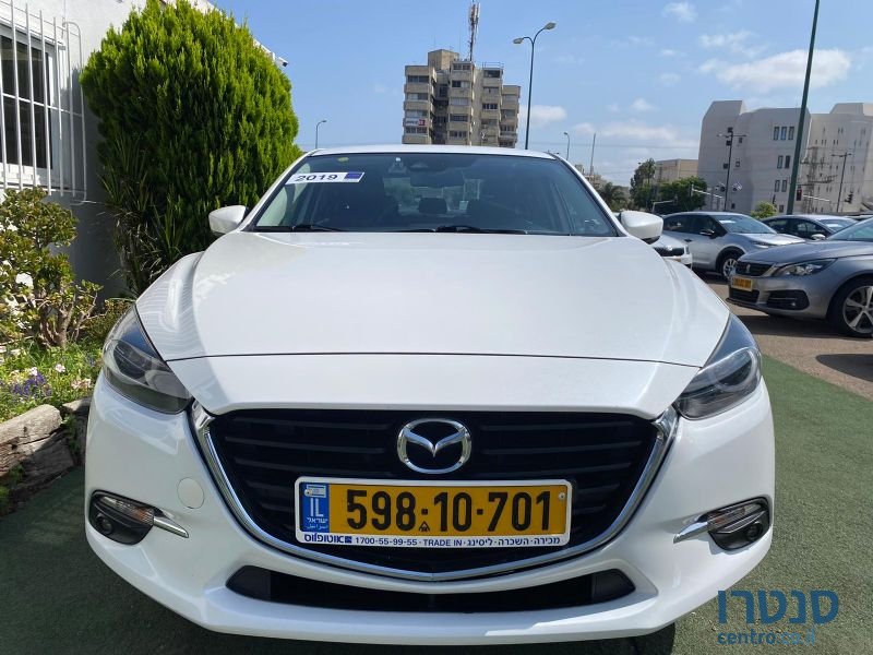 2019' Mazda 3 photo #2