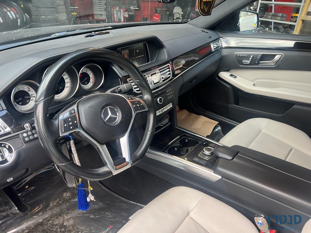 2015' Mercedes-Benz 400E photo #6