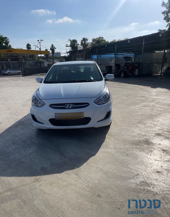 2017' Hyundai i25 יונדאי photo #3